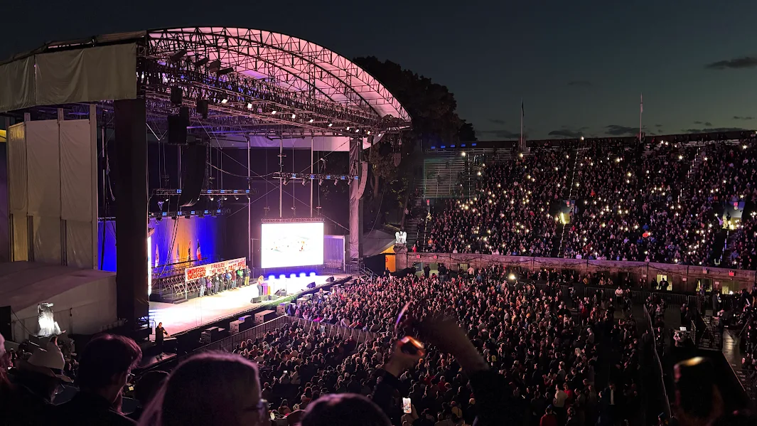 crowd